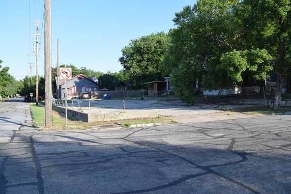 Office For Sale: 102 S Wall Ave, Joplin, MO 64801